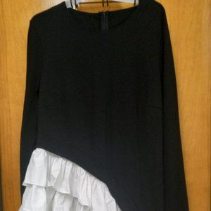Black and white asymmetric shirt, Size XL,